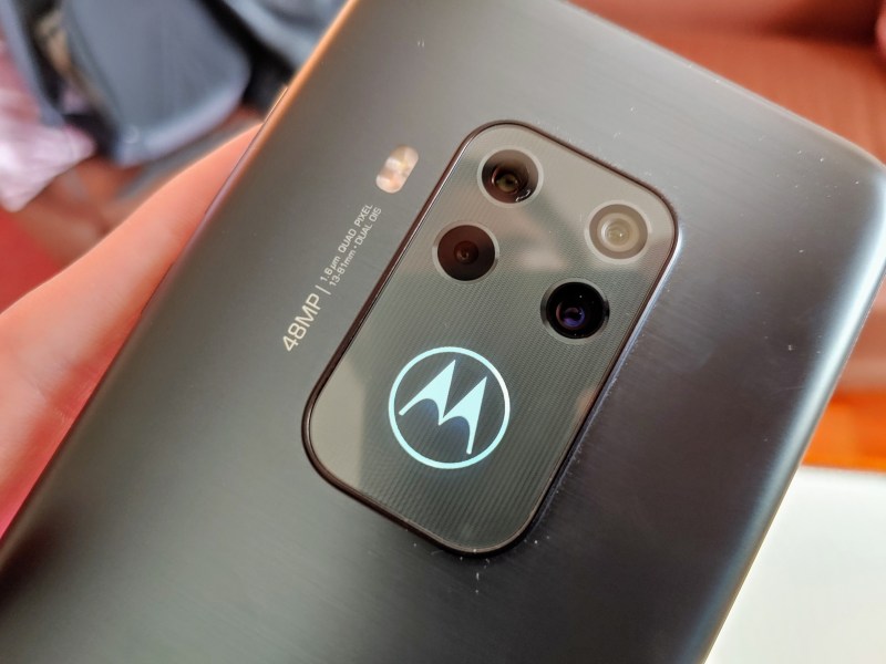 Motorola One Zoom