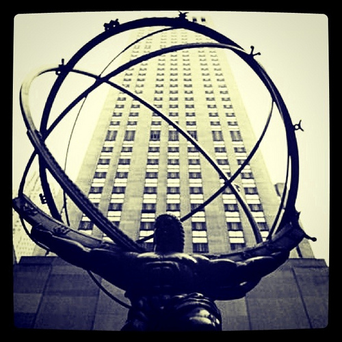 atlas_shoulders
