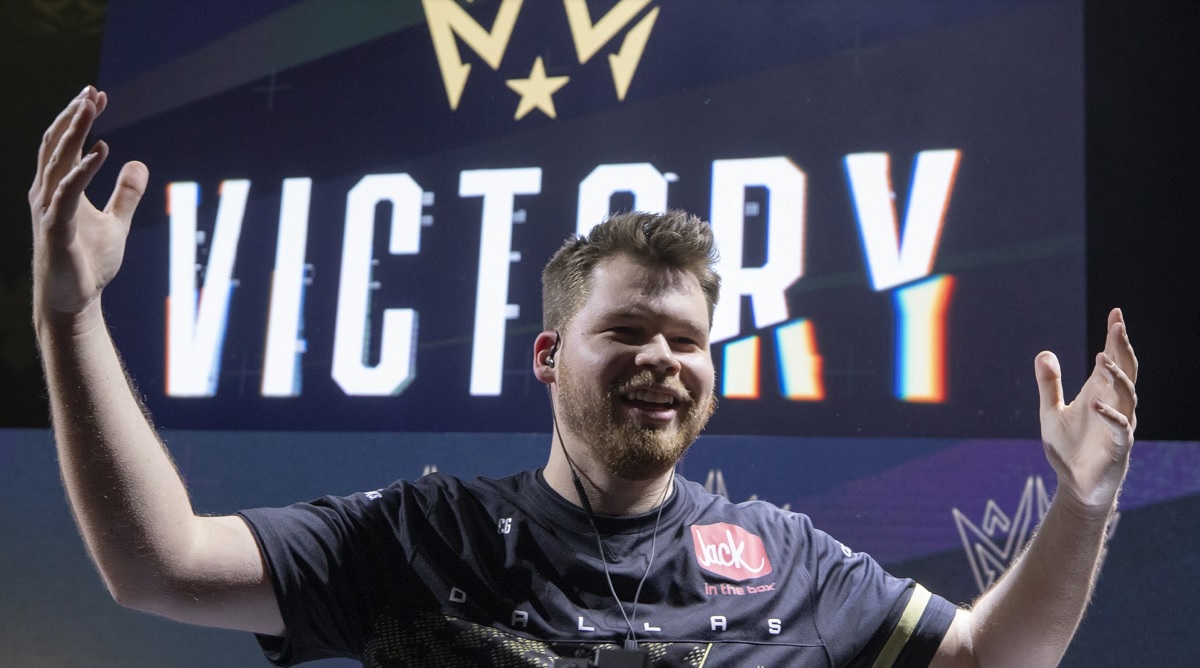 Crimsix is one of the stars of the Dallas Empire.