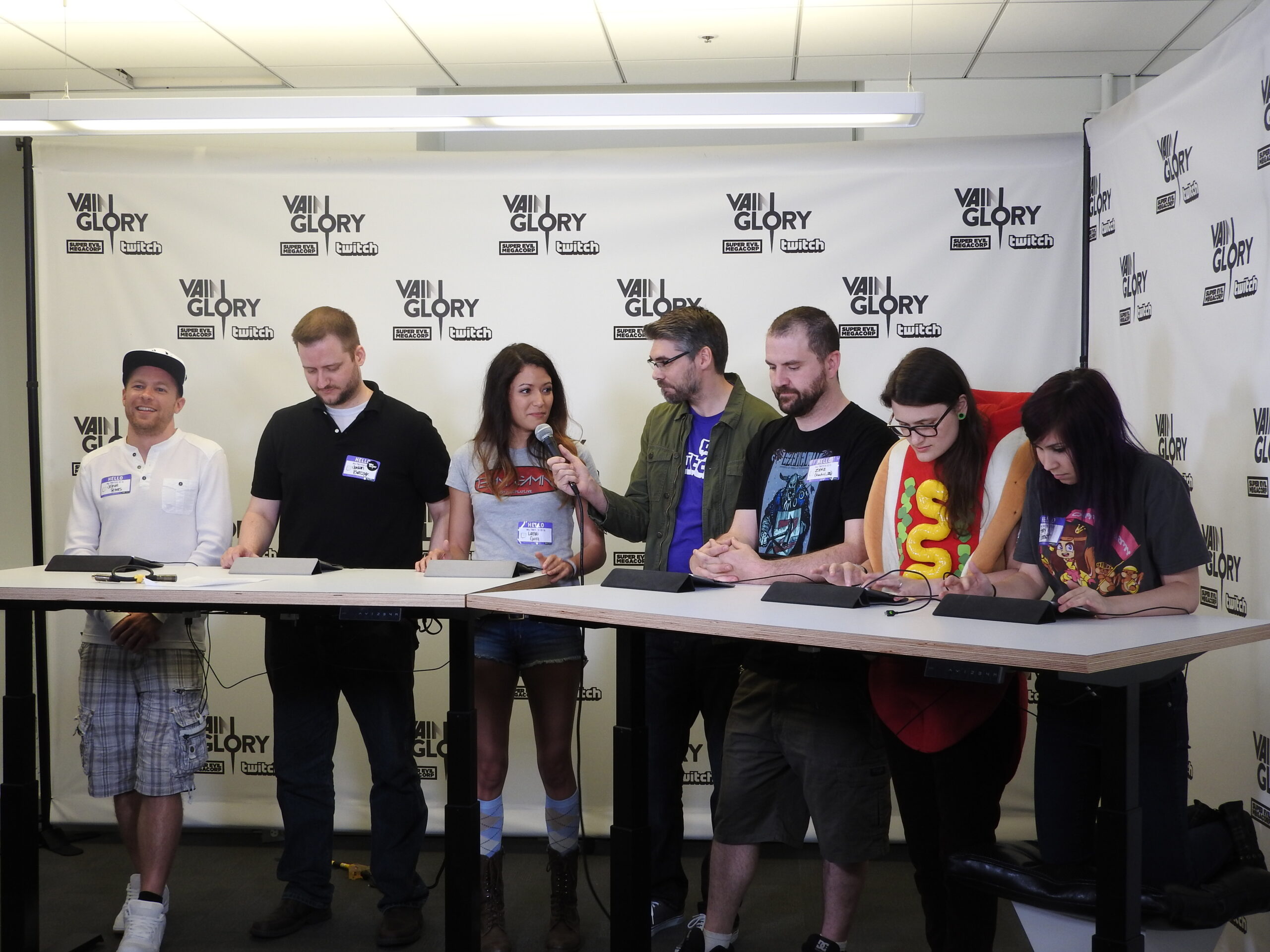 Twitch broadcasters play Vainglory at Twitch HQ.