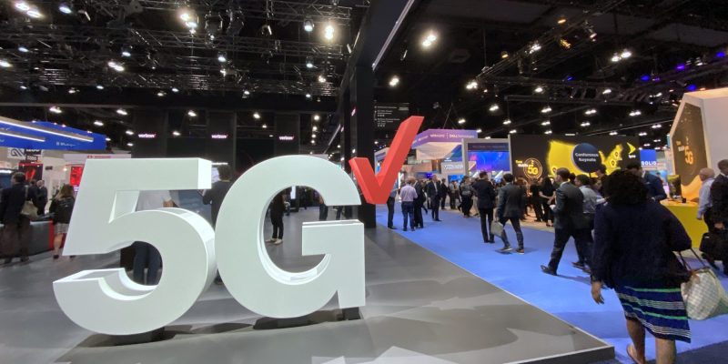 Verizon shows off its 5G network in Los Angeles, California at Mobile World Congress L.A.
