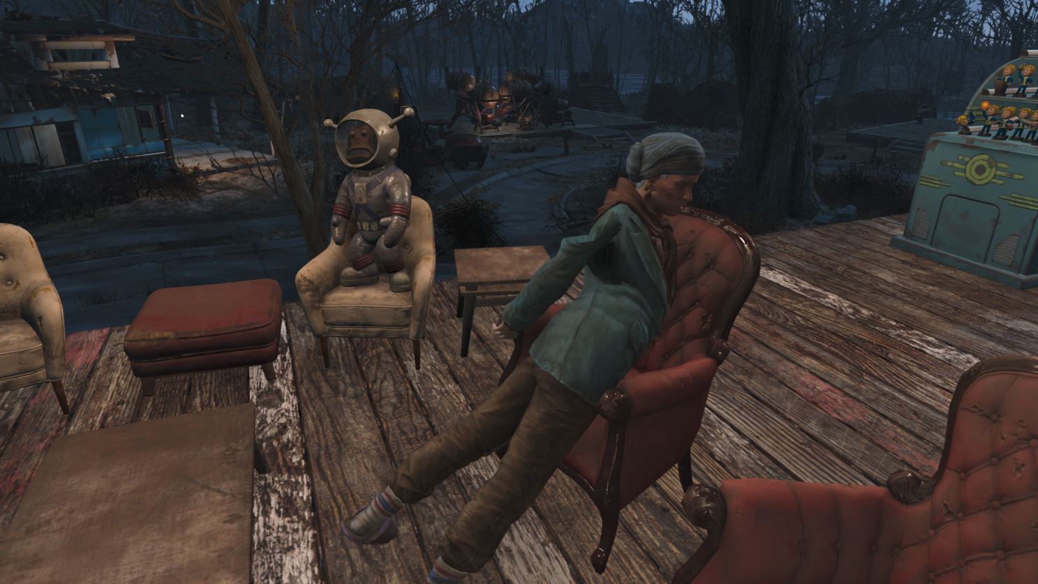 Mama Murphy knows how to show a chair a good time.