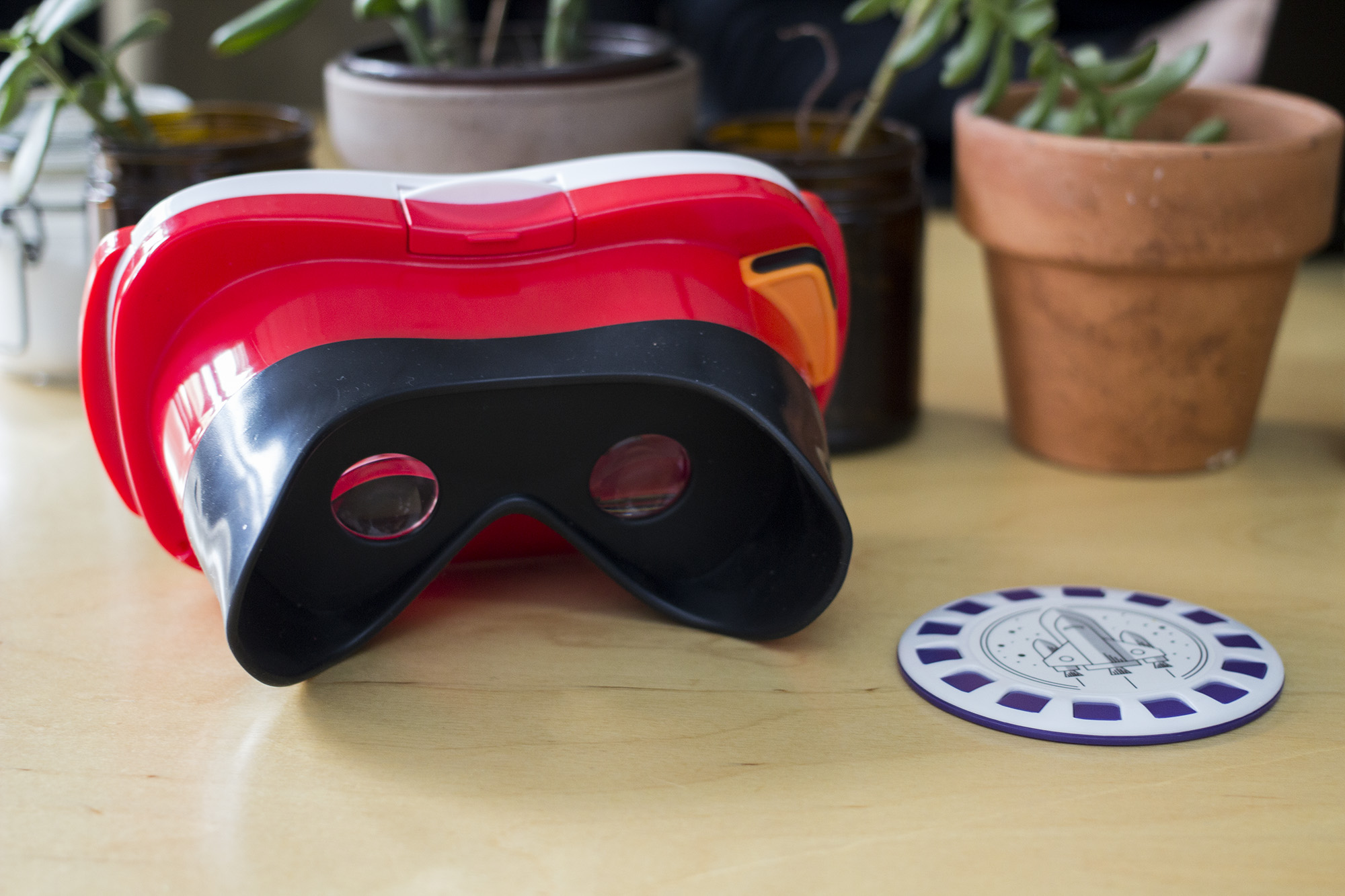 Mattel-Google-View-Master-virtual-reality-b