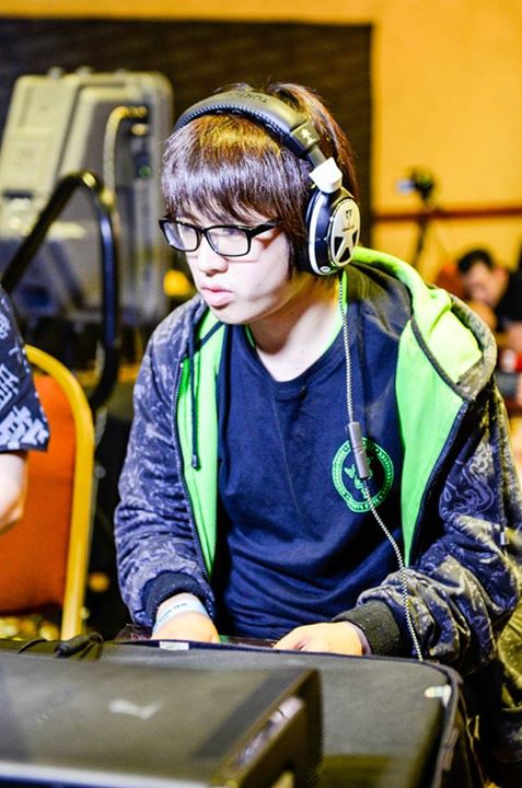Fuudo from Team Razer is another top pro from Japan.