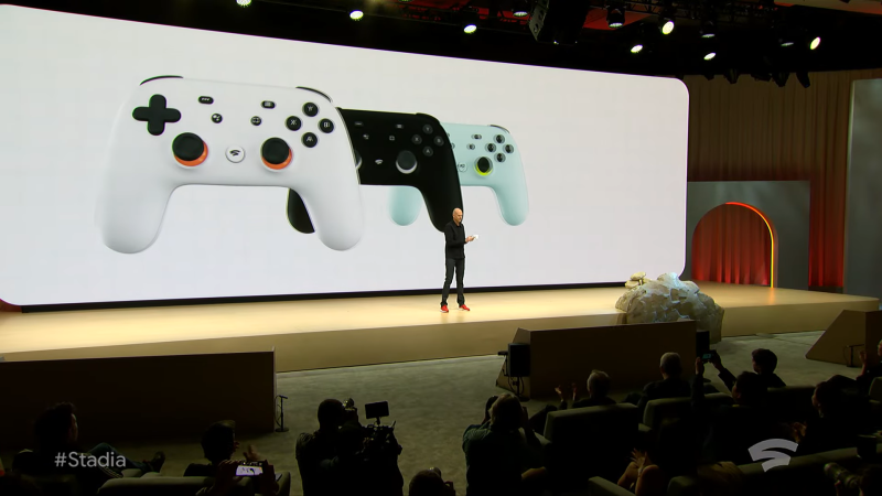 Phil Harrison shows the Stadia controller.