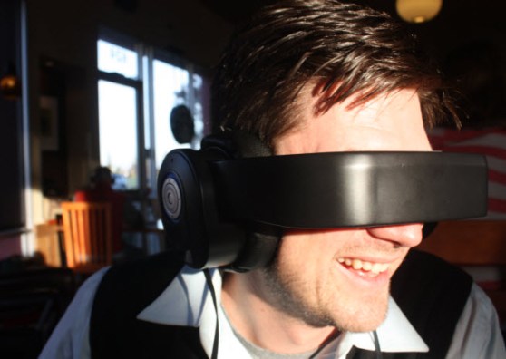 Allan Evans of Avegant shows the Glyph 