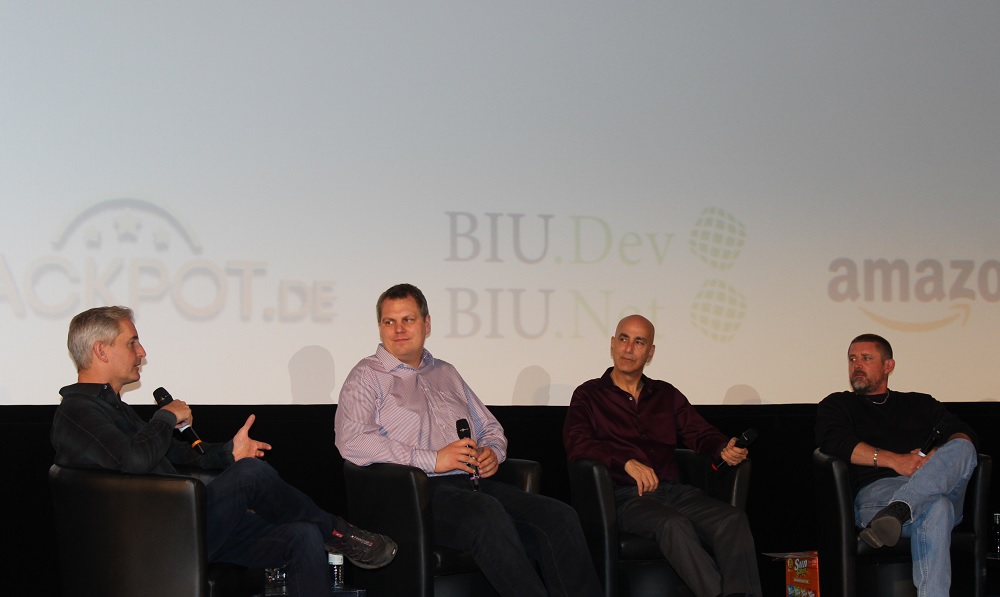 Ed Fries (left) talks on game veterans panel in Berlin.