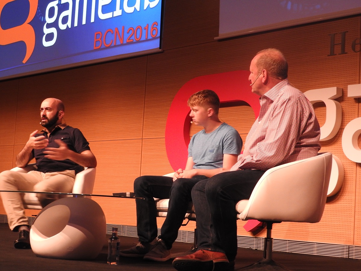 Ivan Fernandez Lobo (left) talks about public school education with Jordan Casey and Ian LIvingstone at Gamelab.