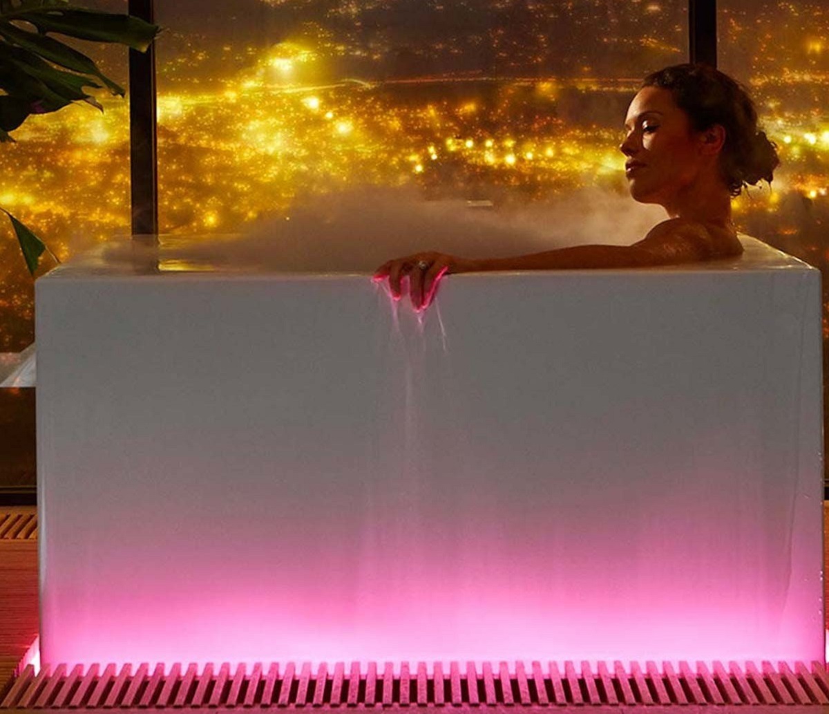The Kohler Stillness Bath