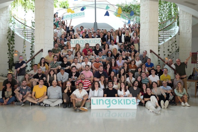 the Lingokids team.