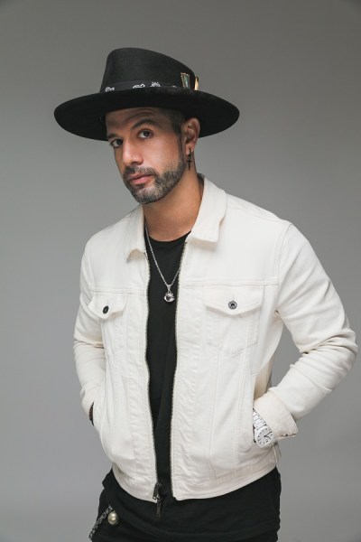 Bayardo De Murguia is the voice actor for Rodolfo Parra in Modern Warfare II.