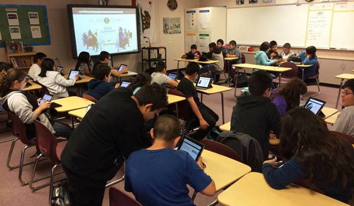 Mr Higuera's history class creating their Classcraft characters.