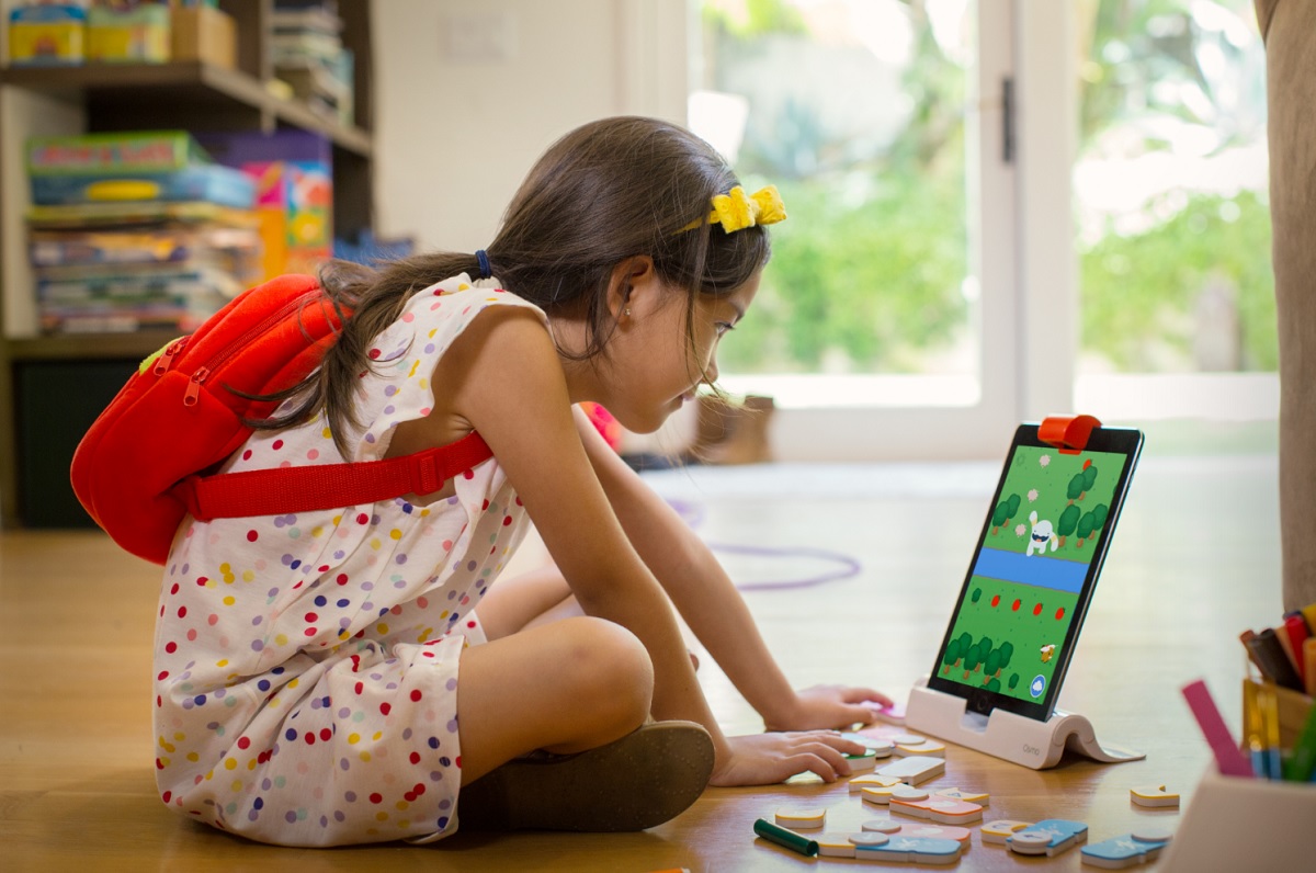 Osmo Coding teaches kids using blocks.