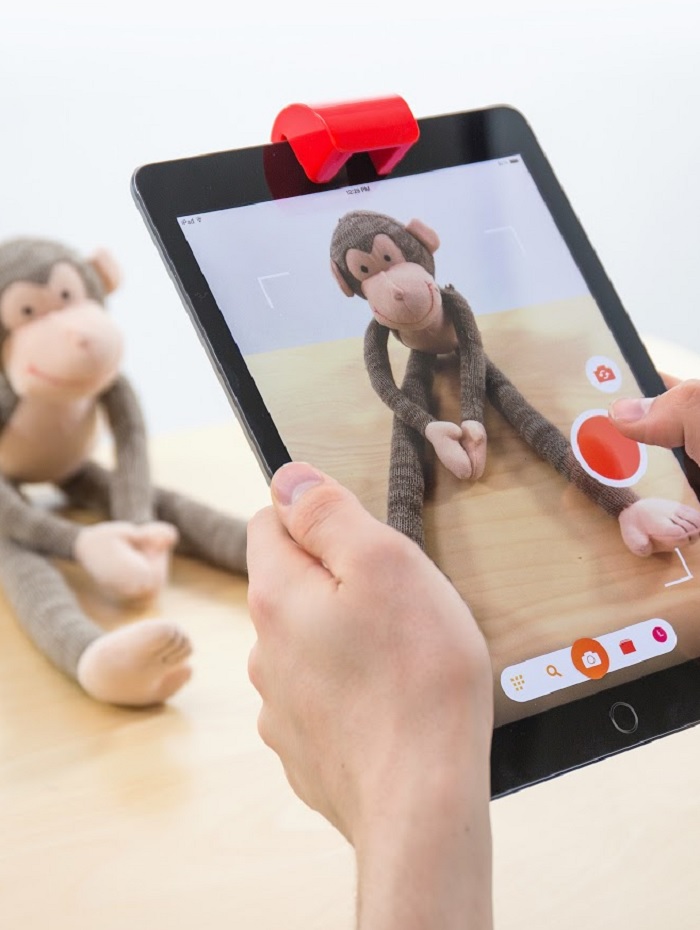 You can capture any image to draw with Osmo Masterpiece.