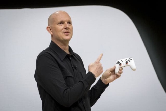 Phil Harrison shows off the Google Stadia game controller.