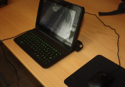 Razer Edge laptop mode