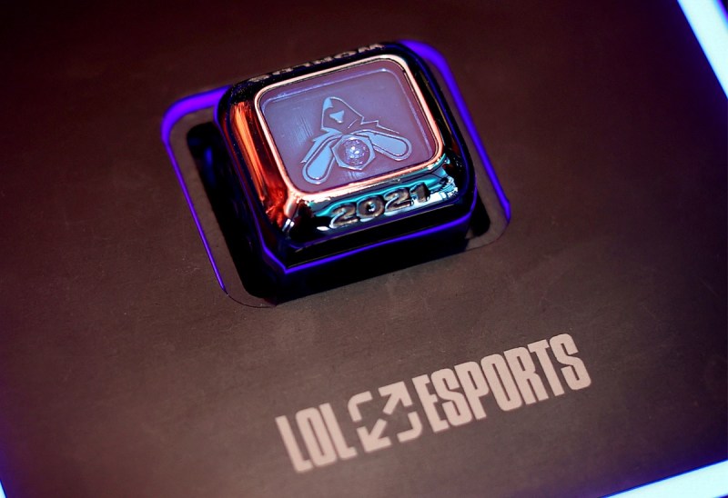 Riot Games and Mercedes Benz have teamed up.