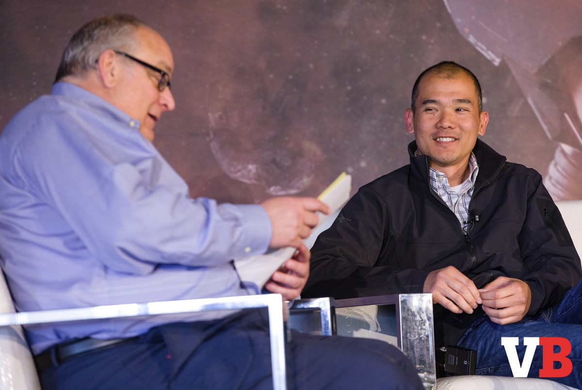 Mike Vorhaus of Magid Advisors talks with Randy Lee of Tencent.