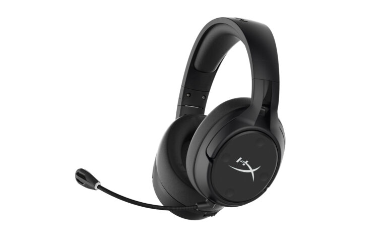 The new HyperX Cloud Flight S headset with wireless charging.