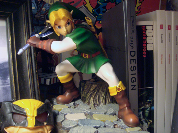 Zelda Statuette