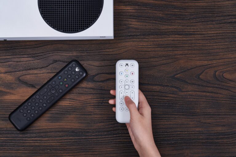 8BitDo's Xbox media remotes.