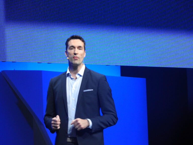 Patrick Söderlund founded DICE .