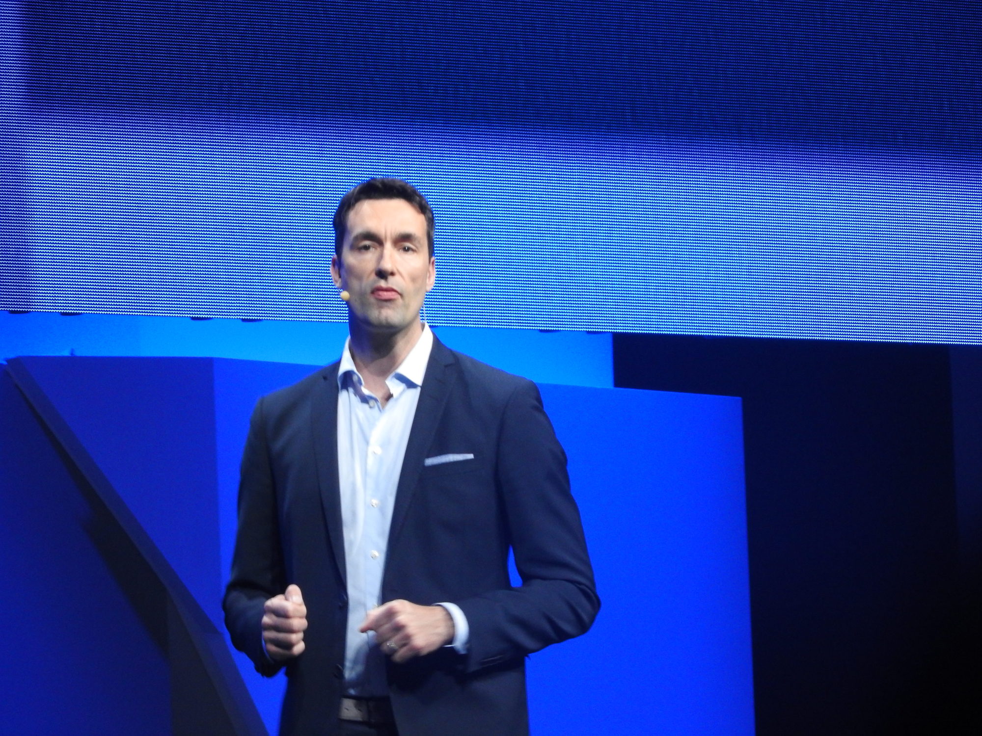 Patrick Söderlund founded DICE .