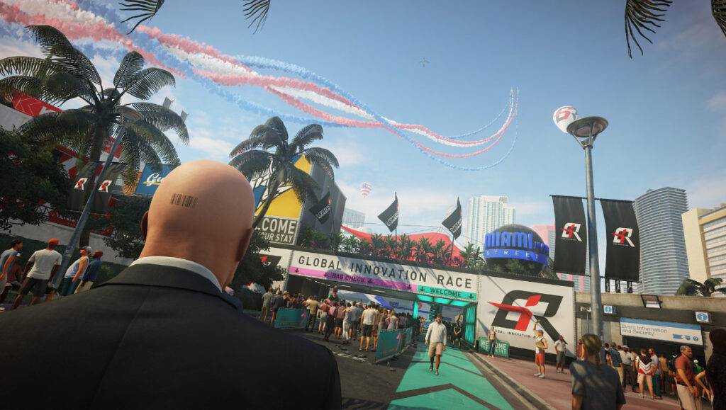 The scene of the crime in Hitman 2's Miami level.