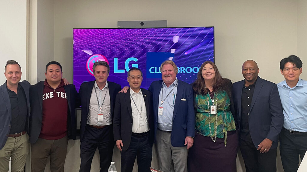 LG NOVA and Clearbrook team.