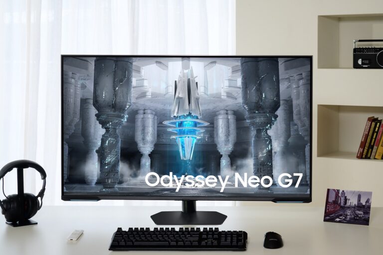 The Samsung Oyssey Neo G7 43-inch gaming monitor is now on sale.