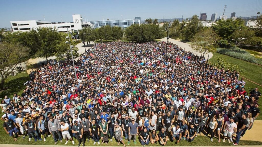 Riot Games will buy next-gen consoles and give 10% bonus for all employees