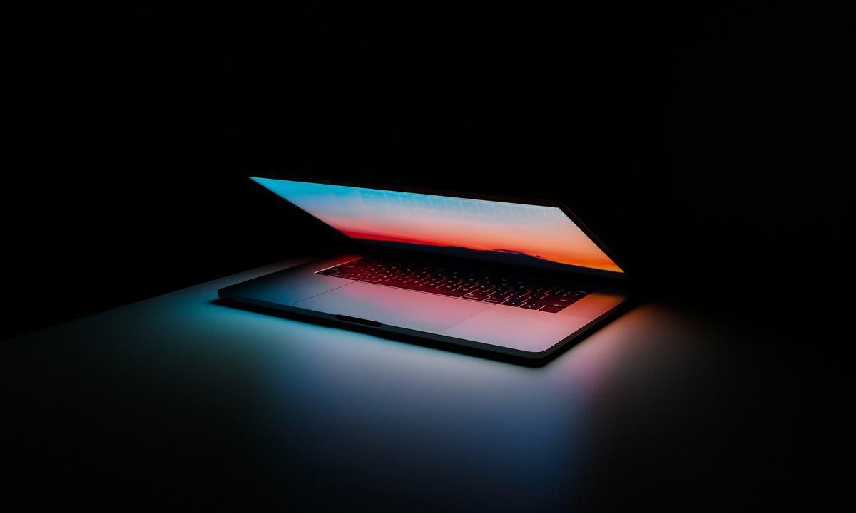 Aito is bringing customizable touch solutions to laptops.