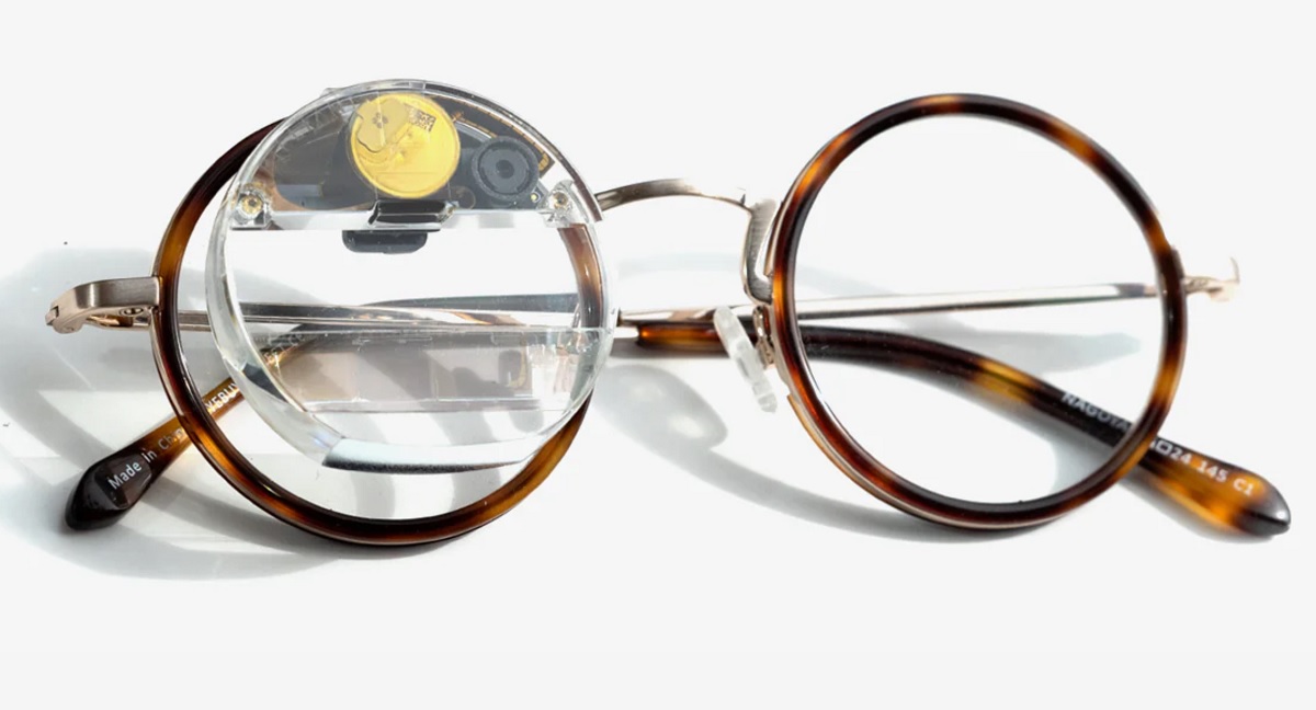 Brilliant Labs is making AI-powered AR glasses.