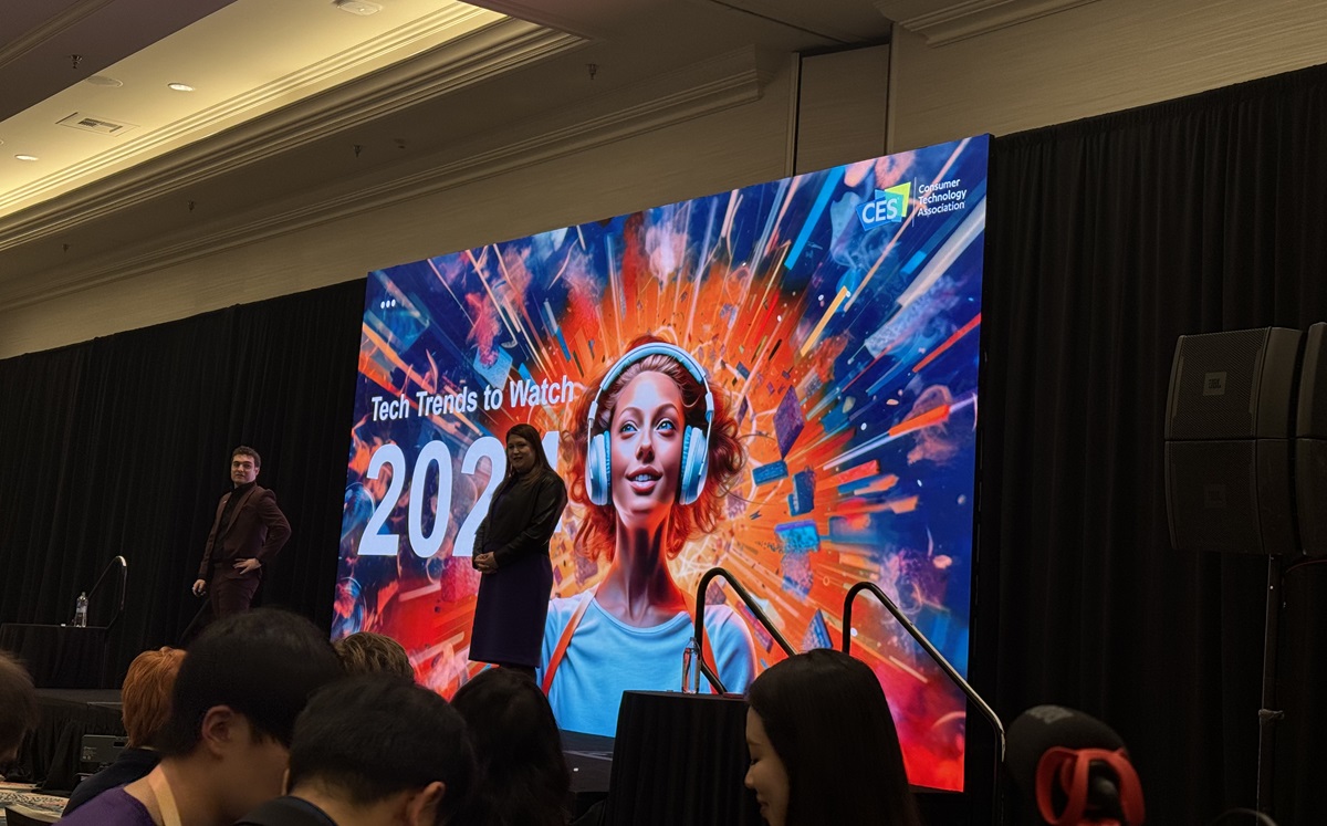 Jessica Boothe and Brian Comiskey of the CTA at the start of CES 2024.