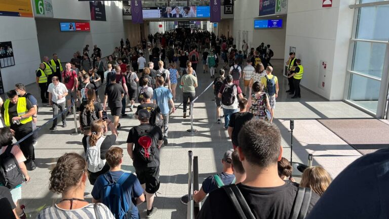 The crowd at Gamescom 2022.
