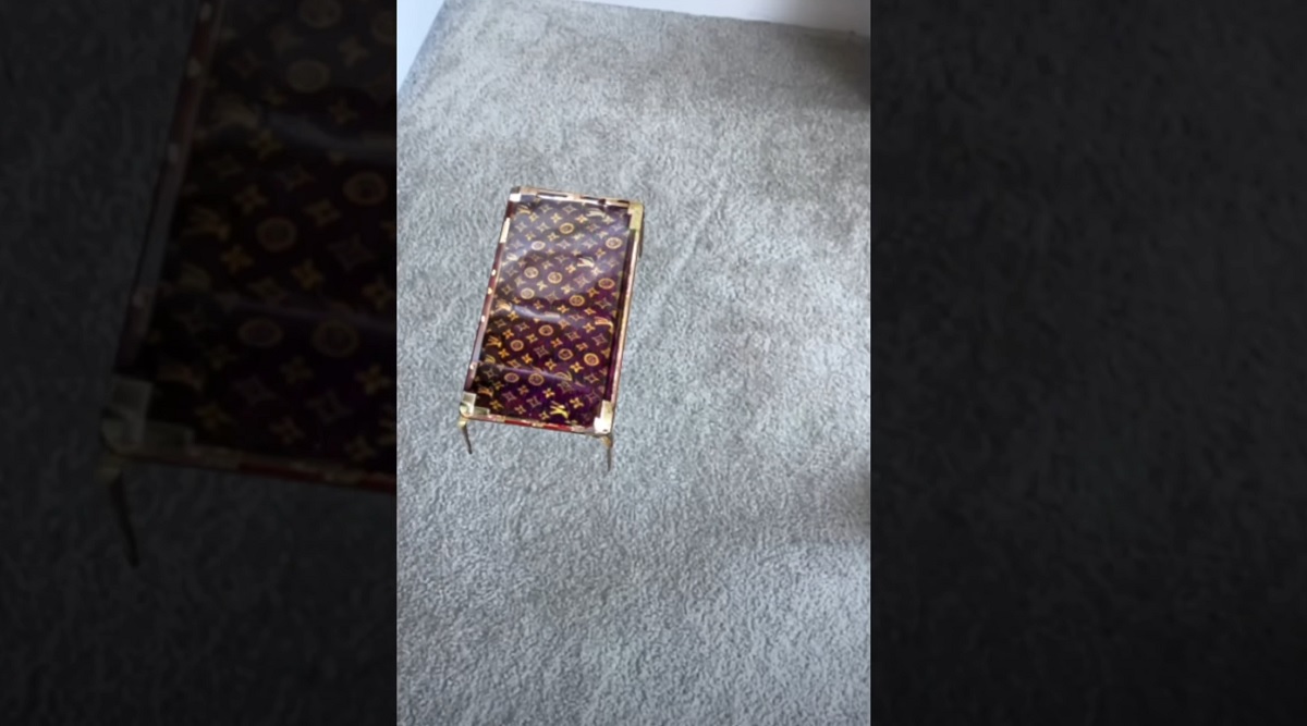Devar lets you use a text prompt to create a table like a Louis Vuitton purse.