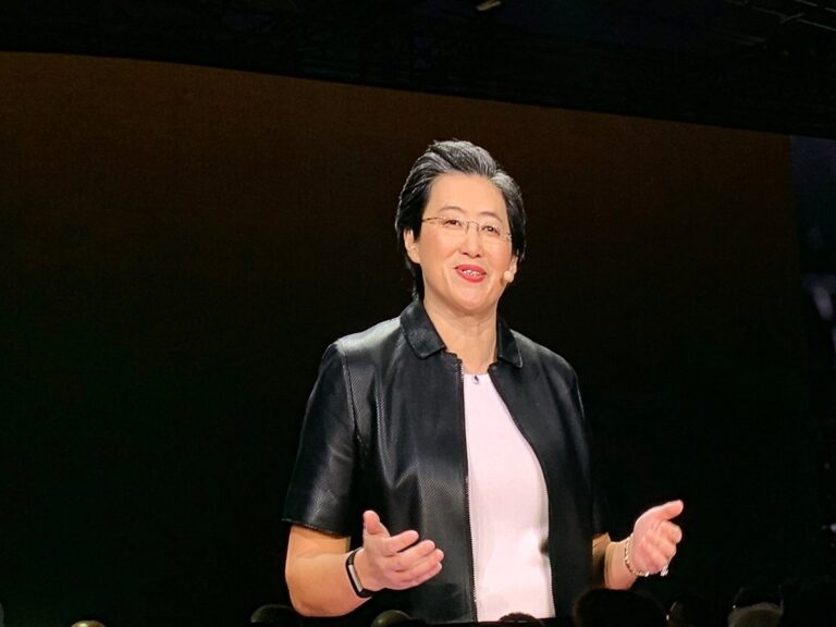 Lisa Su, CEO of AMD, at CES 2019 keynote.