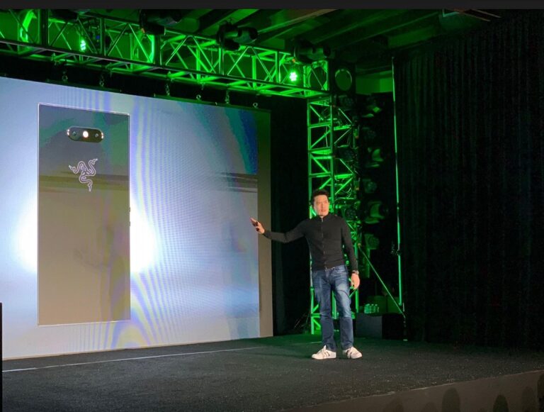 Min-Liang Tan of Razer introduces the Razer Phone 2.