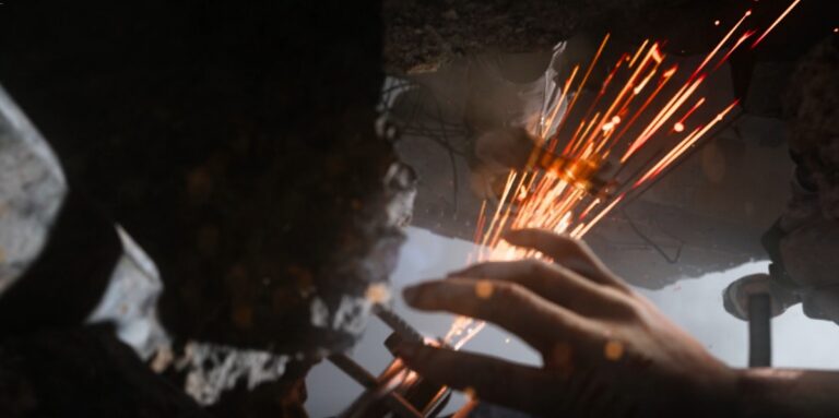 The White Helmets rescue a trapped child in Modern Warfare.