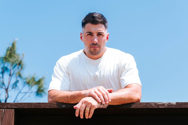 Nickmercs has 15 million followers as a celebrity streamer.