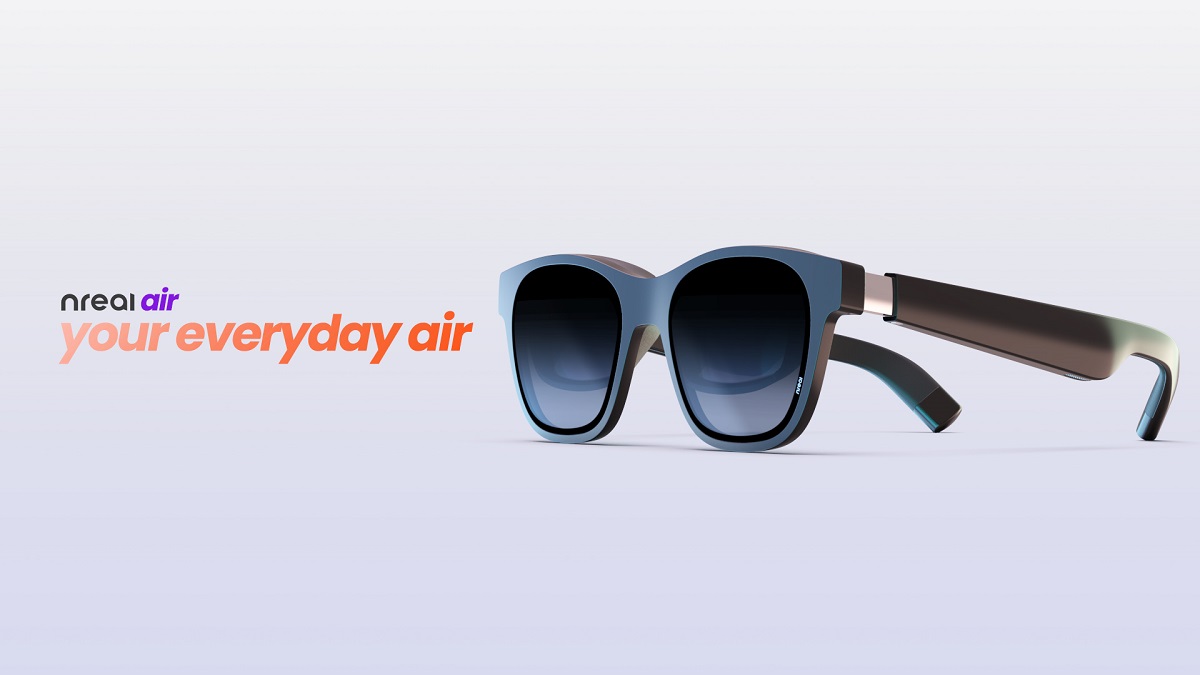 Nreal Air weighs only 2.7 ounces.