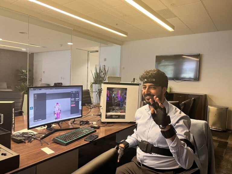 Andranik Aslanyan, cofounder of Obskur, scans himself into Obskur.