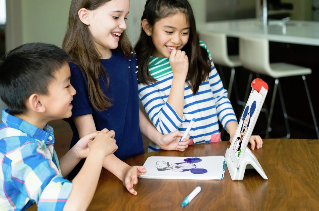 Osmo Super Studio featuring Disney’s Mickey Mouse & Friends.