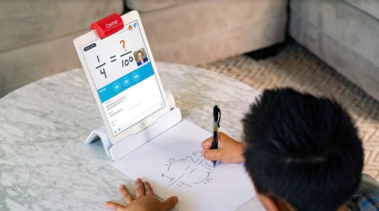 Osmo Live lets teachers and kids interact closely in a remote way.