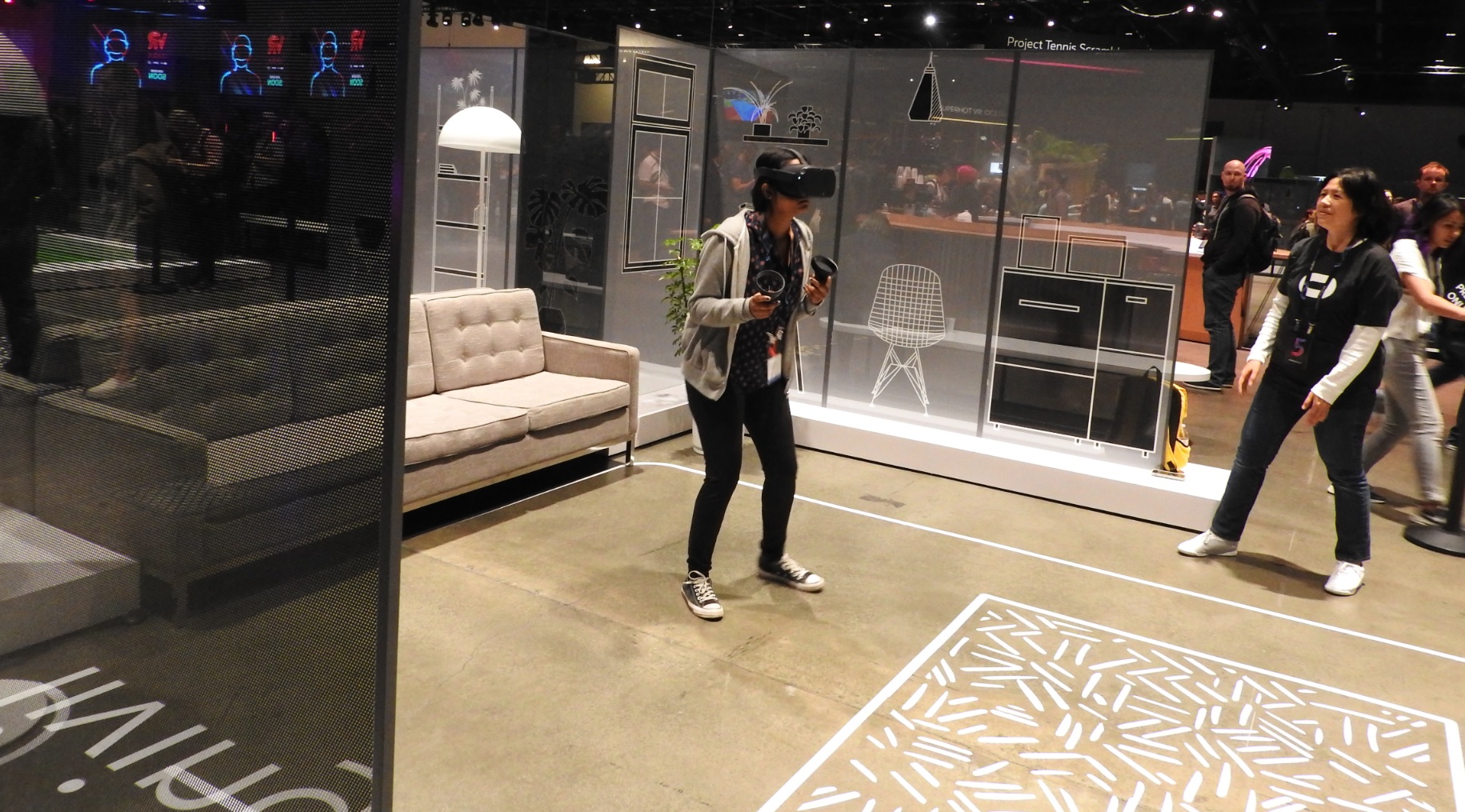 Oculus Quest has no wires, so you can play tennis in VR without tripping.