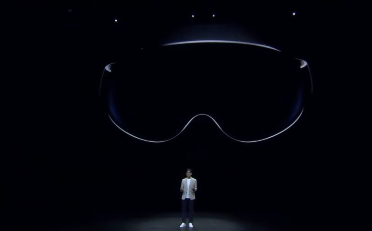 Samsung is working on Android XR devices.
