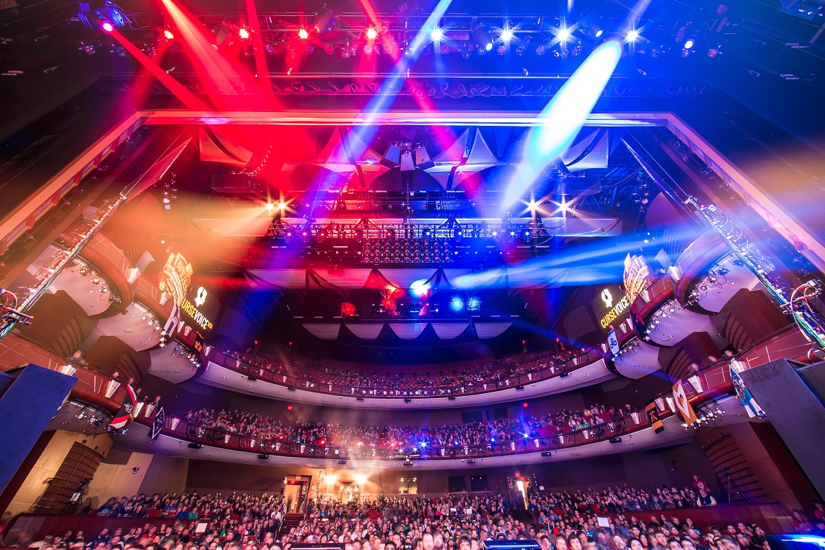 Smite draws the esports fans.