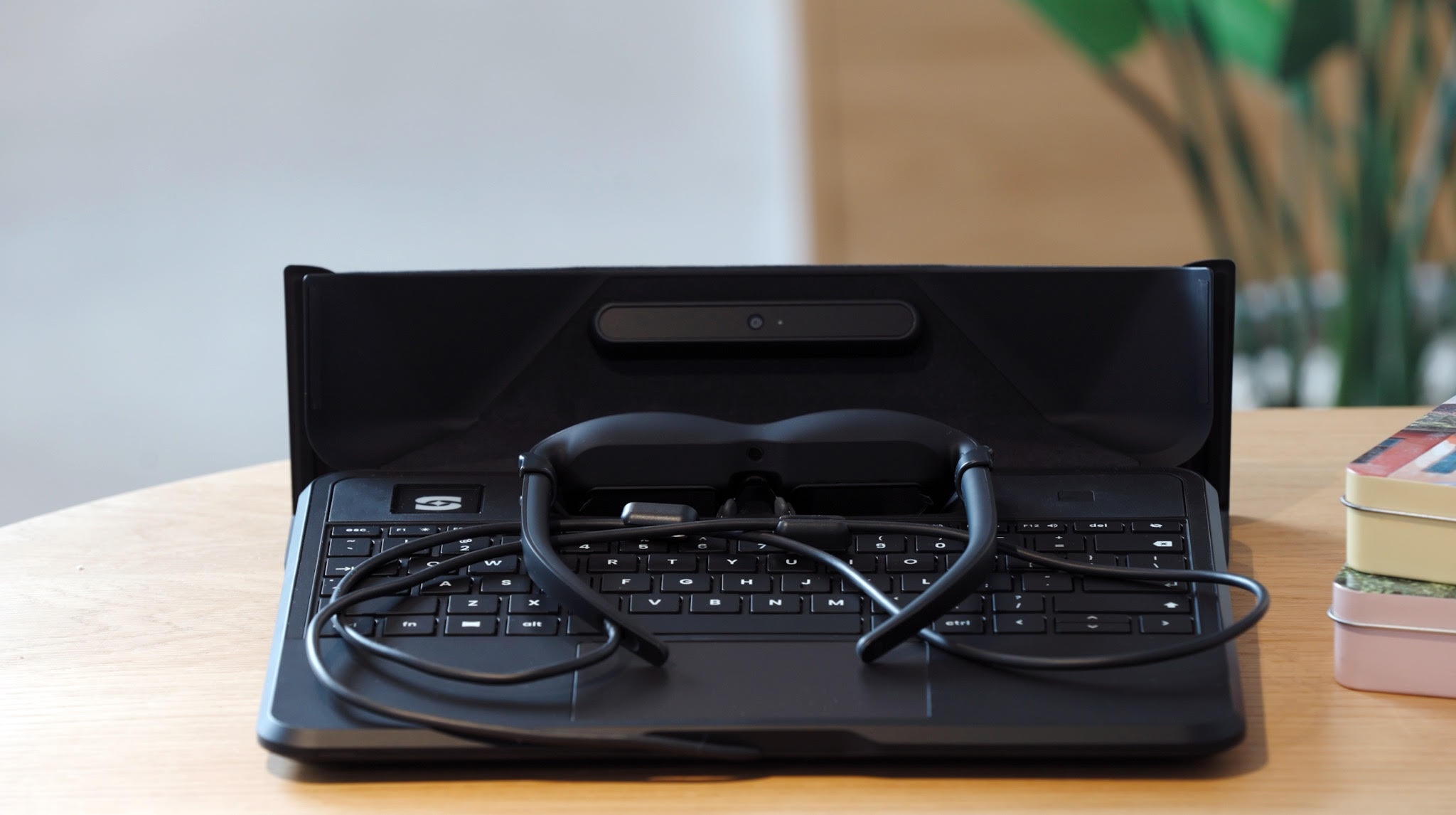 Spacetop combines AR in a laptop.