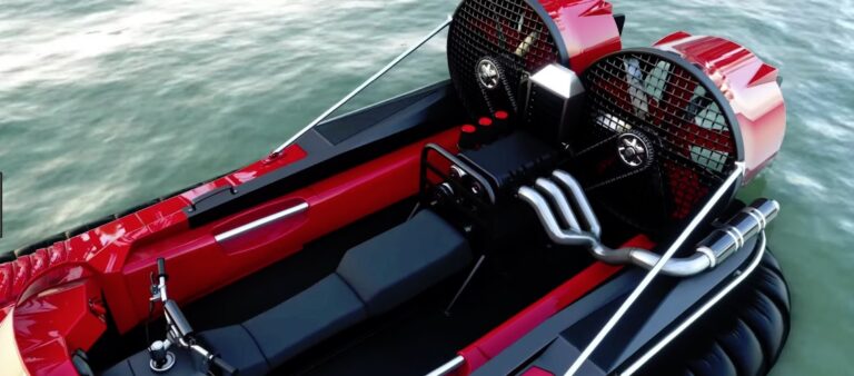 The hovercraft in The Crew 2.