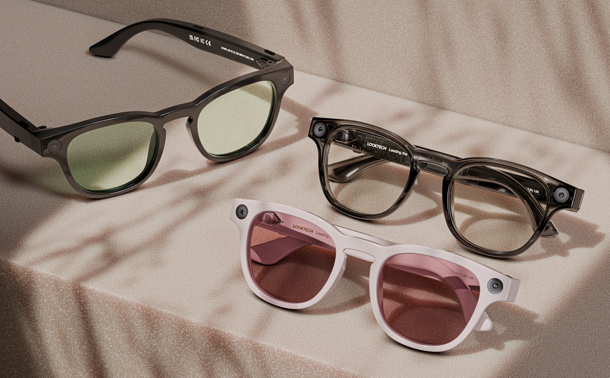 Looktech's AI glasses come in three colors and have 14 hours of battery life.